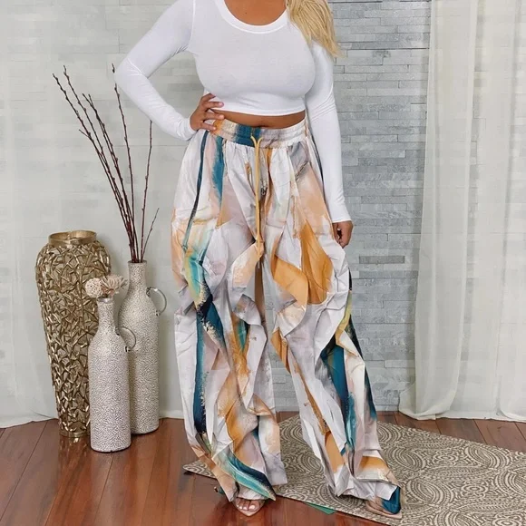 Ruffle Wavy RED ABSTRACT print Women's Pants - Picture 10 of 13